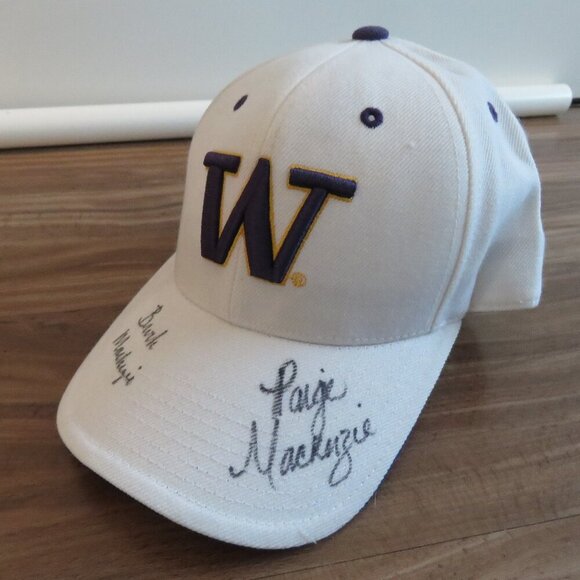 COLOSSEUM JUST SPORTS Washington Huskies Wool Blend Fitted Cap *Player Signed* - Picture 2 of 9